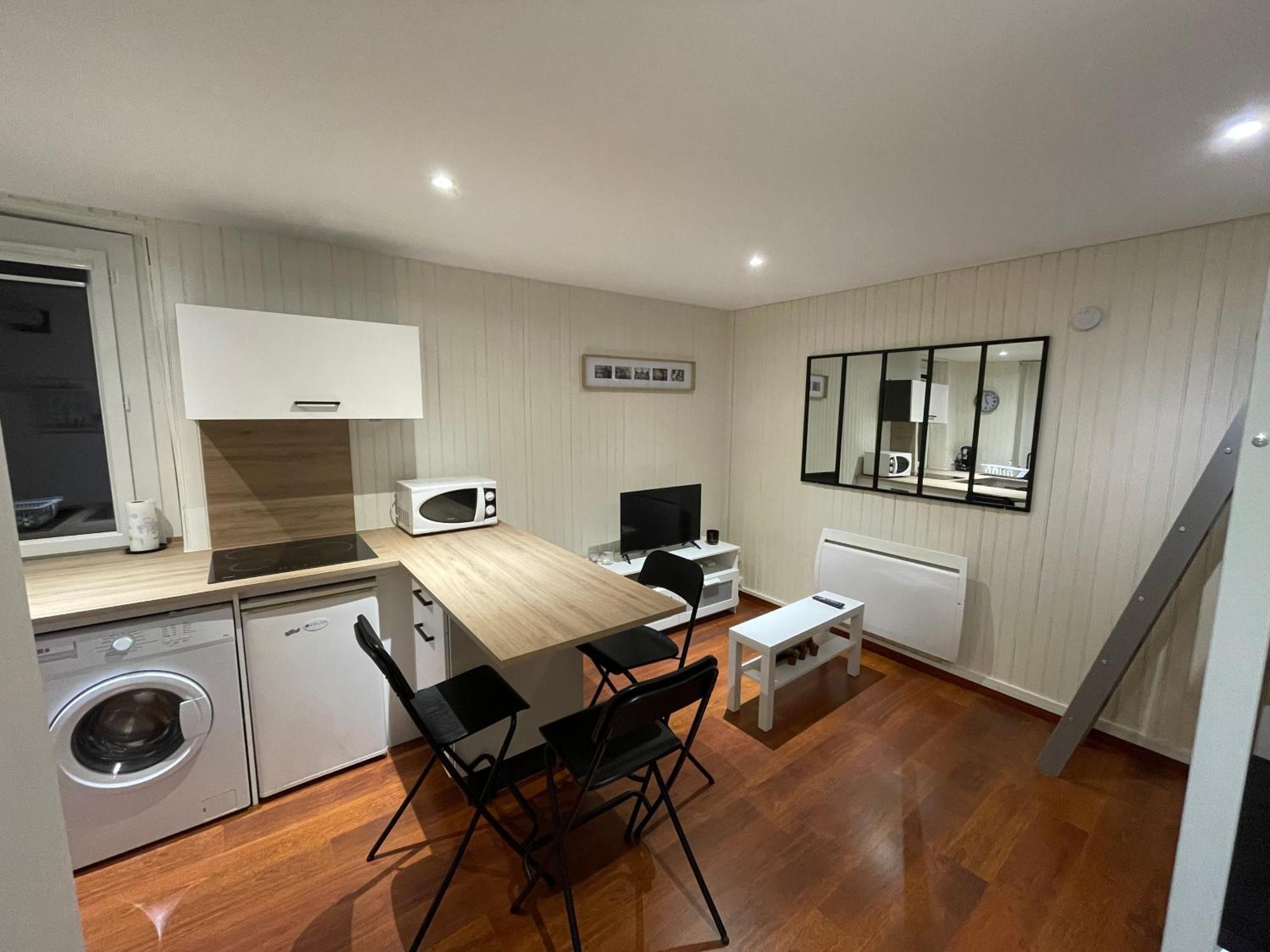 Charmant Studio En Plein Coeur De Chambéry Extérieur photo